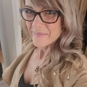 Meet your Posher, Alana